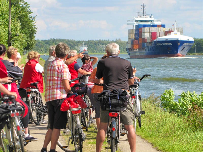 Radtour am Nord-Ostsee-Kanal - &copy;Jacob Spangenberg - Eberhardt TRAVEL