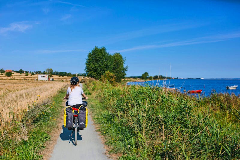 Radtour an der dänischen Küste - &copy;Michael Fiukowski & Sarah Moritz - Visit Denmark