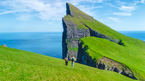 Wandern auf den Färöer-Insel Streymoy &ndash; &copy; Fokke Baarssen - stock.adobe.com