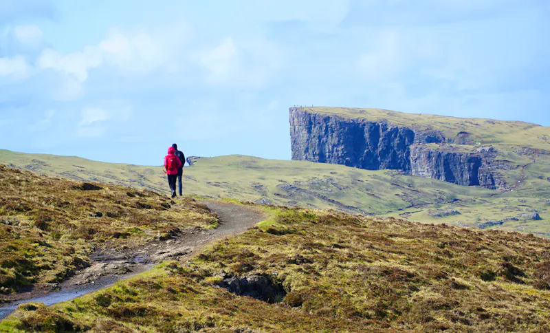 Wanderung zum Traelanipa (Sklavenkliff) auf der Färöer-Insel Vágar - &copy;Christopher - stock.adobe.com