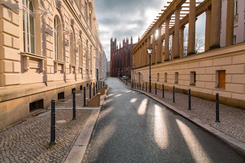 Blick zur Friedrichwerderschen Kirche in Berlin  &ndash; &copy; EnginKorkmaz - stock.adobe.com