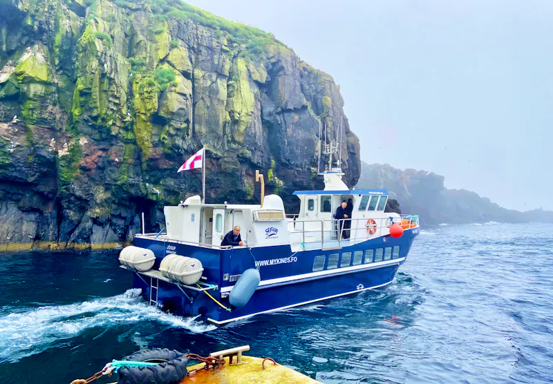 Schiff zur Vogelinsel Mykines - &copy;Heike Wagner - Eberhardt TRAVEL