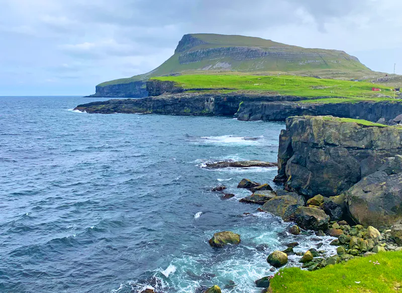 Küste der Insel Nolsoy - &copy;René Wächtler - Eberhardt TRAVEL