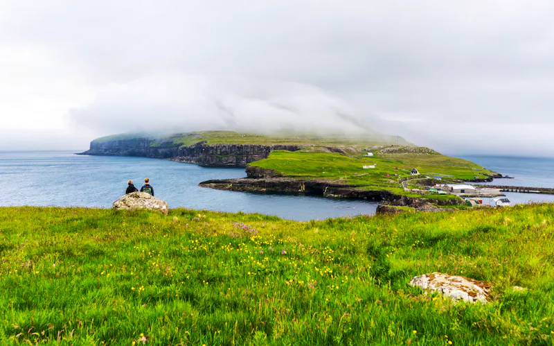 Wanderung auf der Färöer-Insel Nolsoy - &copy;juhrozian - stock.adobe.com