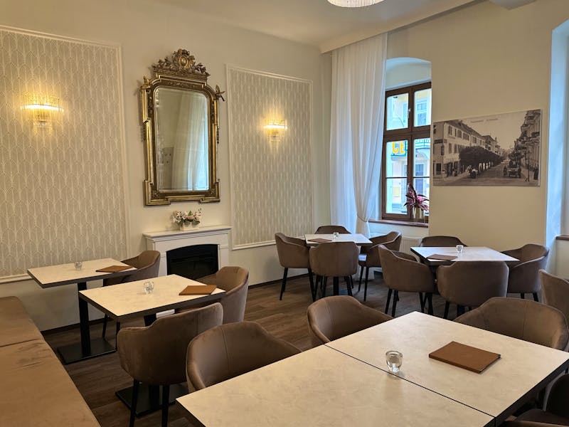 Franzensbad - Kurhotel Palace 1 - Café &ndash; &copy;LD Palace s.r.o.