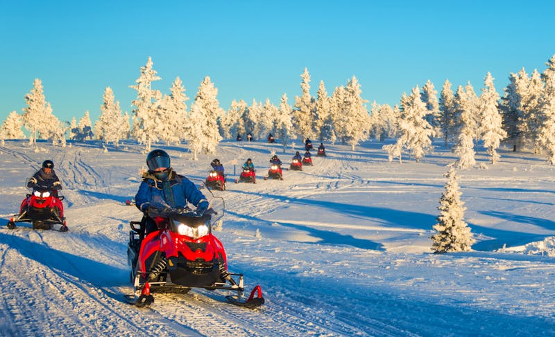 Schneemobil-Tour bei Saariselkä - &copy;Delphotostock - stock.adobe.com