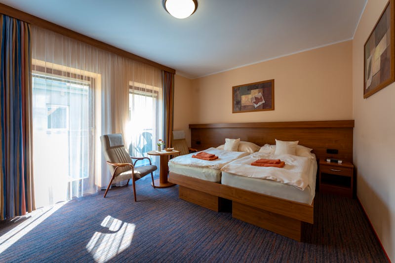 Franzensbad - Kurhotel Palace 2 - Zimmerbeispiel Doppelzimmer Komfort &ndash; &copy;Daniel Strnad
