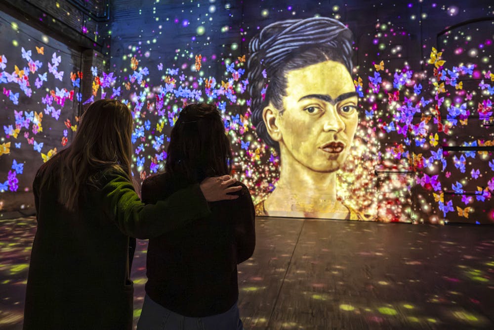 Kunstkrantwerk Leipzig - immersive Ausstellung Viva Frida Kahlo &ndash; &copy; Luca Migliore, Kunstkraftwerk Leipzig