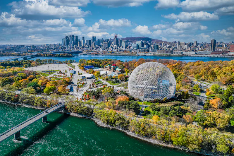 Montreal im Herbst - &copy;Firefighter Montreal - stock.ado