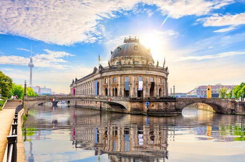Bode-Museum auf der Museumsinsel in Berlin &ndash; &copy; AlexAnton - stock.adobe.com