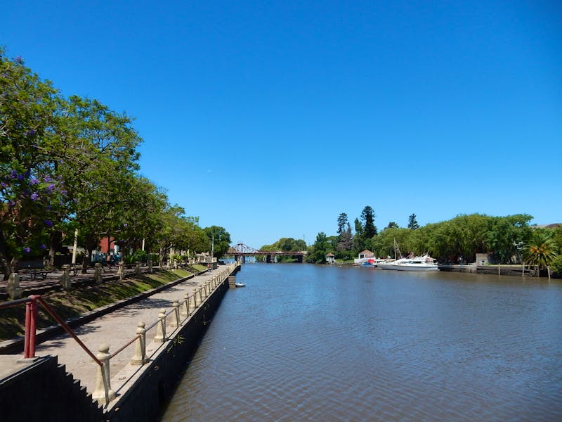 Die Stadt Carmelo an der Mündung des Arroyo de las Vacas - &copy;Domingos SAS - stock.adobe.com