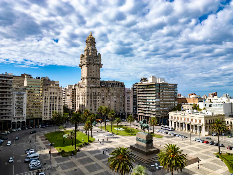 Der Plaza Independencia in Montevideo - &copy;NDM - Video Art - stock.adobe.com