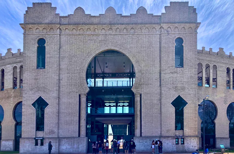 Das Eingangstor der Stierkampfarena - &copy;Mareike Schmidt - Eberhardt TRAVEL