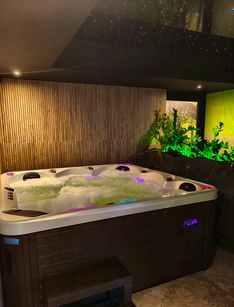 Whirlpool im Le Mont Medical & Spa &ndash; &copy;Le Mont Medical & Spa