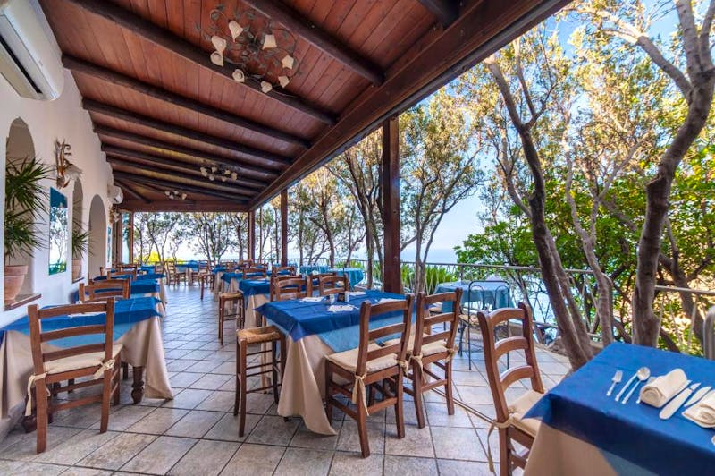 Terrasse im Punta Chiarito Resort &ndash; &copy;Punta Chiarito Resort