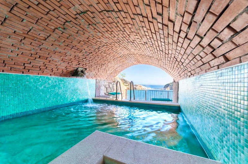 Thermalpool im Punta Chiarito Resort &ndash; &copy;Punta Chiarito Resort