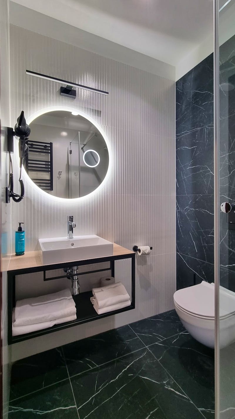 Badezimmer im Hotel Wolin &ndash; &copy;IdeaSpa Travel