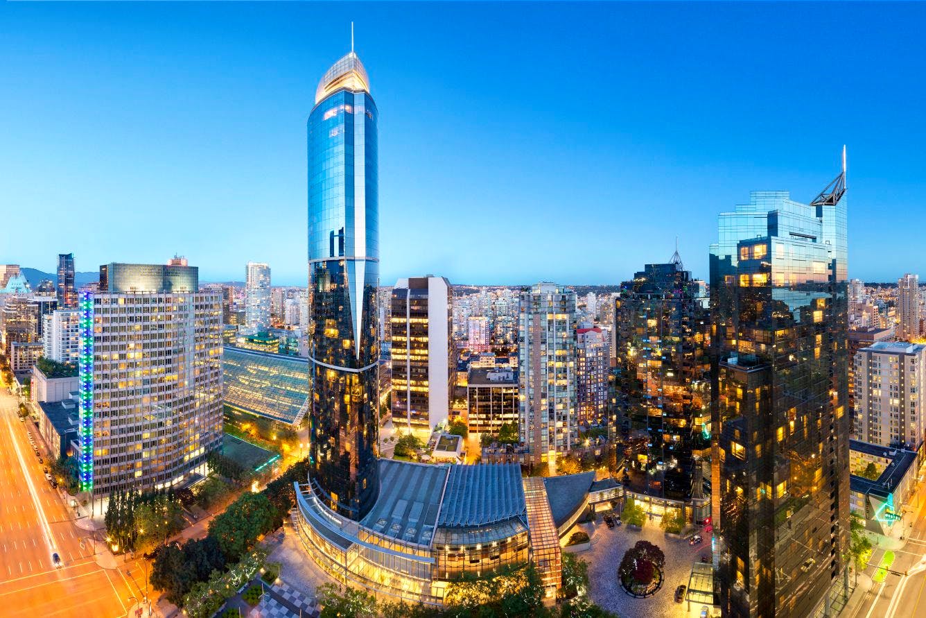  Sheraton Wall Centre Hotel&nbsp;&ndash;&nbsp;&copy;&nbsp; Sheraton Wall Centre Hotel