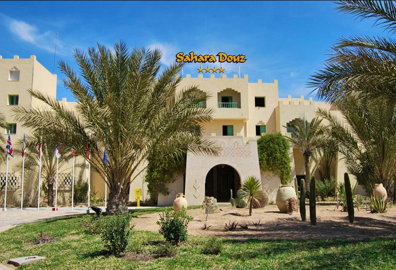   Sahara Douz - Hotel von außen&nbsp;&ndash;&nbsp;&copy;&nbsp;  Sahara Douz