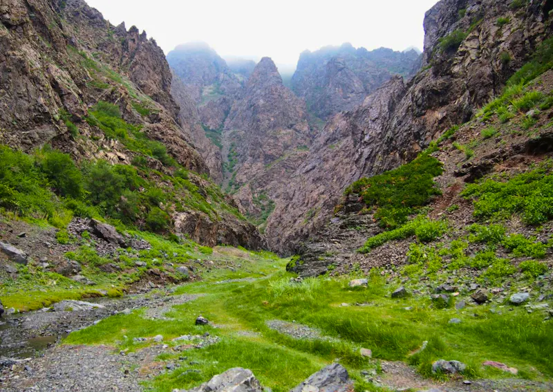 Geierschlucht in der Wüste Gobi - &copy;Eberhardt TRAVEL