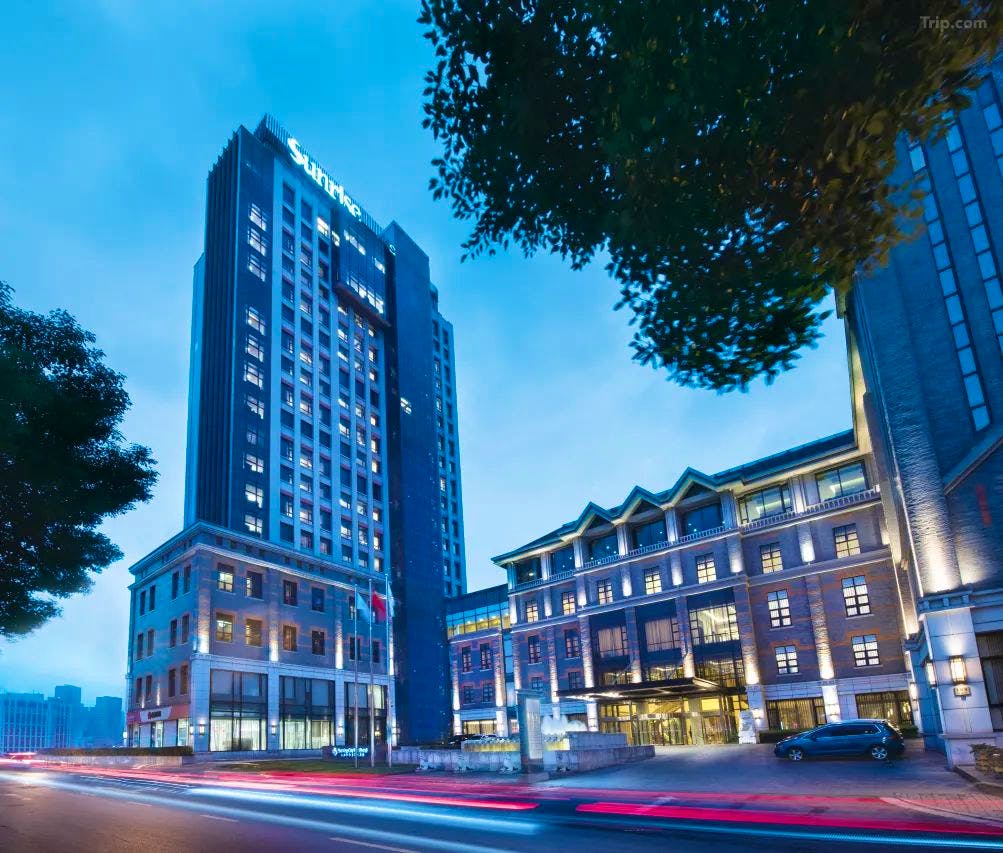 Sunrise on the Bund Hotel in Shanghai, China - Hotel von außen &nbsp;&ndash;&nbsp;&copy;&nbsp;Sunrise on the Bund Hotel