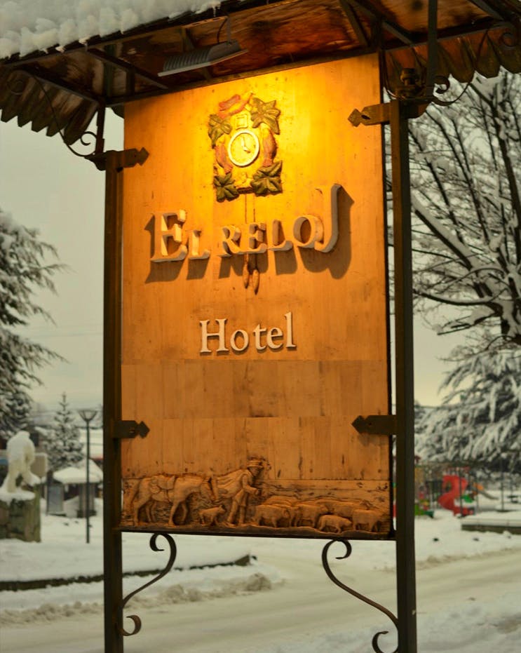 El Reloj Hotel in Coyhaique, Chile - Hotelschild &nbsp;&ndash;&nbsp;&copy;&nbsp;El Reloj Hotel