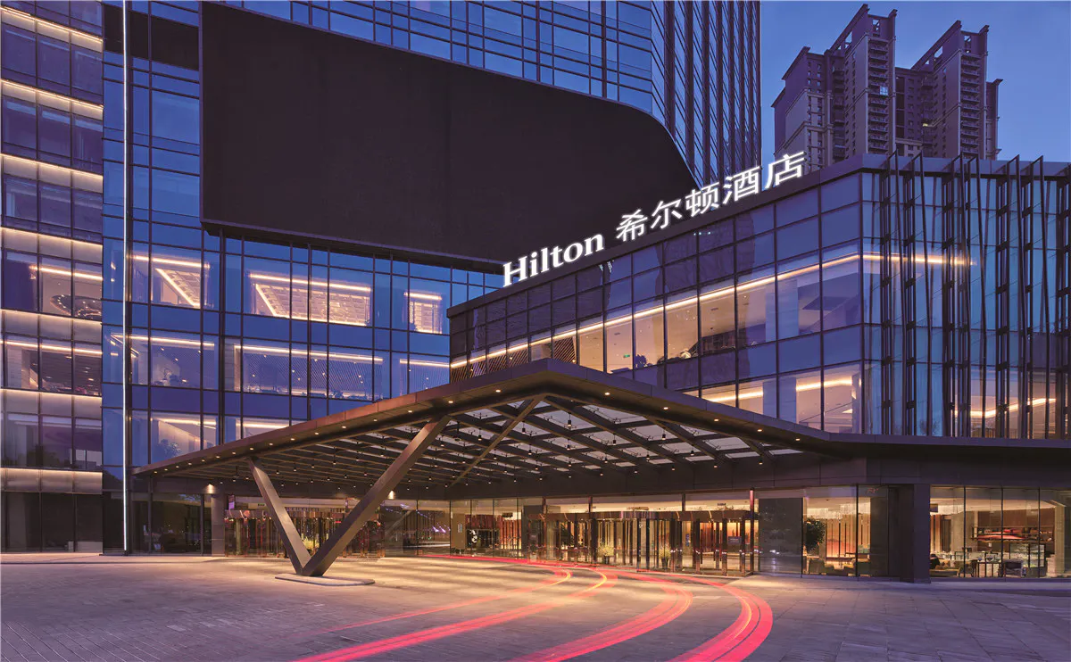 Home2 Suites by Hilton Shenyang Yuhong in Shenyang, China - Hotel von außen &nbsp;&ndash;&nbsp;&copy;&nbsp;Home2 Suites by Hilton Shenyang Yuhong