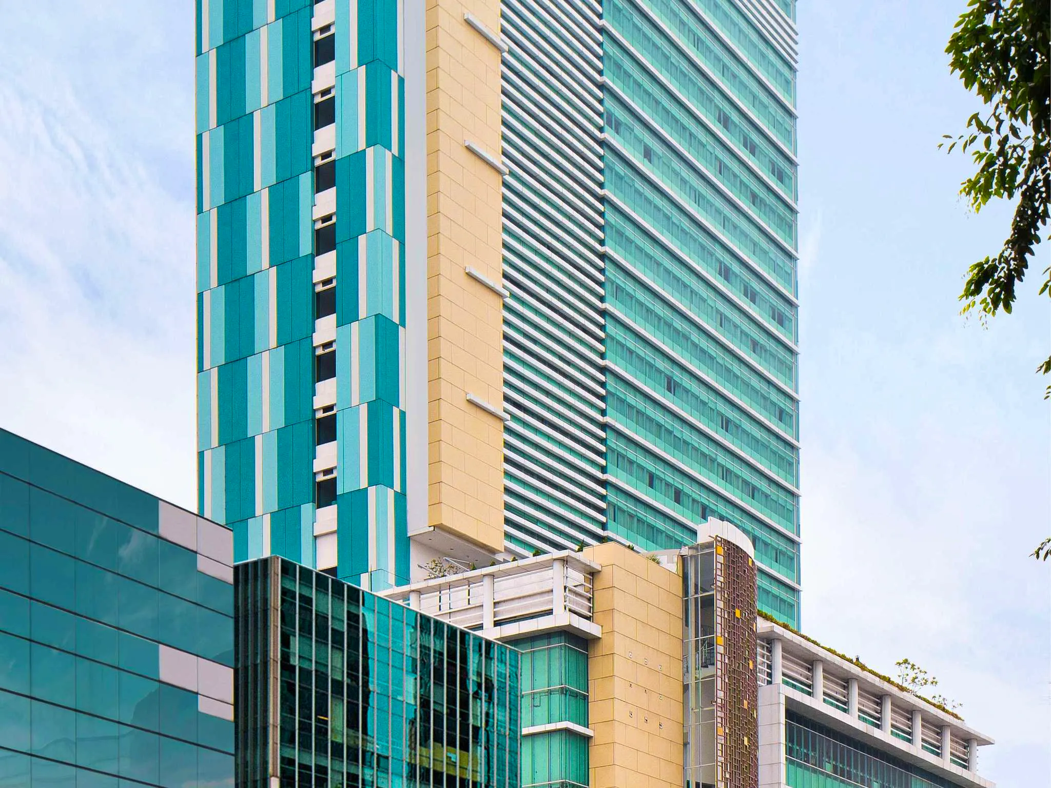 Novotel Jakarta Gajah Mada in Jakarta, Indonesien - Hotel von außen &nbsp;&ndash;&nbsp;&copy;&nbsp;Novotel Jakarta Gajah Mada