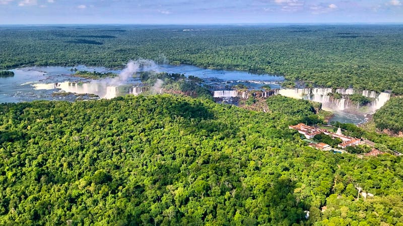 Helikopterflug über die imposanten Iguazú-Wasserfälle an der brasilianisch-argentinischen Grenze - &copy;Anette Rietz - Eberhardt TRAVEL