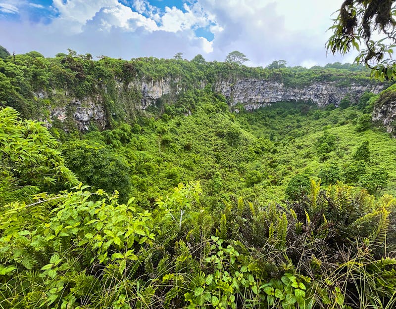 Dei Einsturzkrater Los Gemelos - &copy;Jacob Spangenberg - Eberhardt TRAVEL