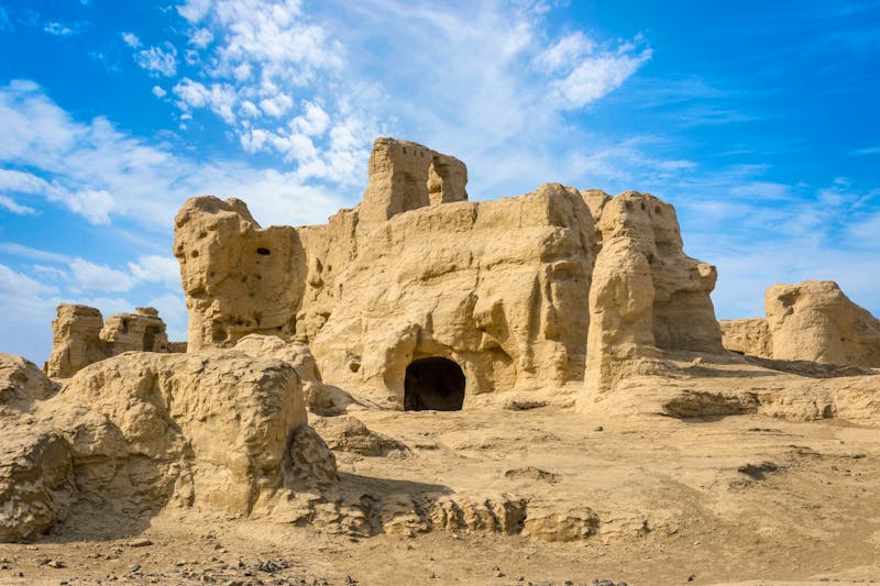 Ruinenstadt Jiaohe in Turpan, Xinjiang (China) - &copy;dinozzaver - stock.adobe.com