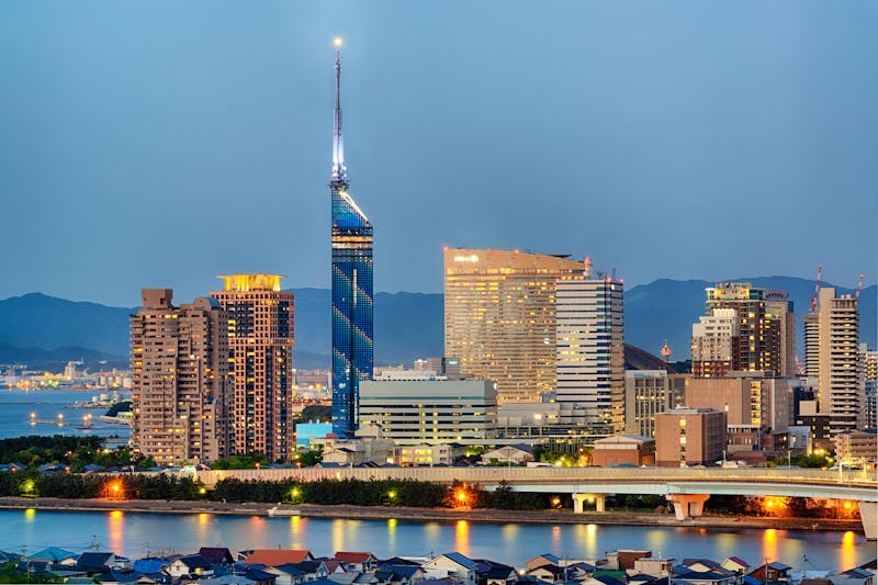 Die Stadt Fukuoka und ihr berühmter Turm, Japan - &copy;Mny-Jhee - stock.adobe.com