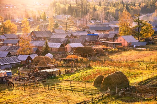 Dorf Baihaba in Xinjiang (China) &ndash; &copy; zhmocean - stock.adobe.com