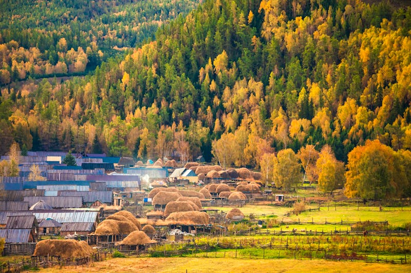 Dorf Baihaba in Xinjiang (China) - &copy;zhmocean - stock.adobe.com