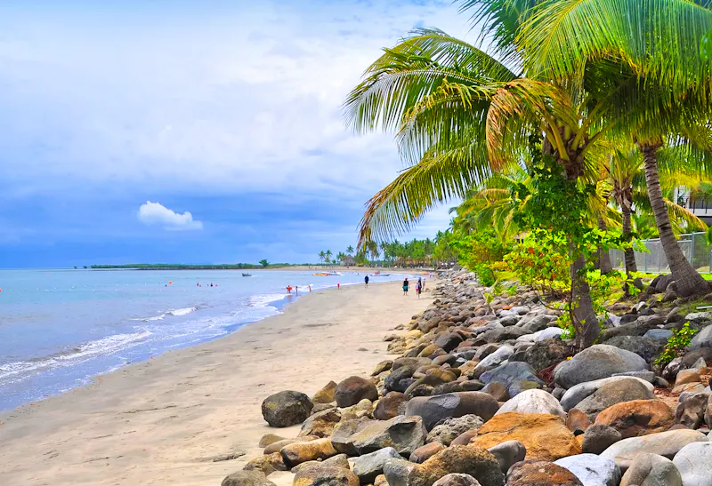 Strand auf Denarau Island - Fidschi - &copy;NigelSpiers - stock.adobe.com