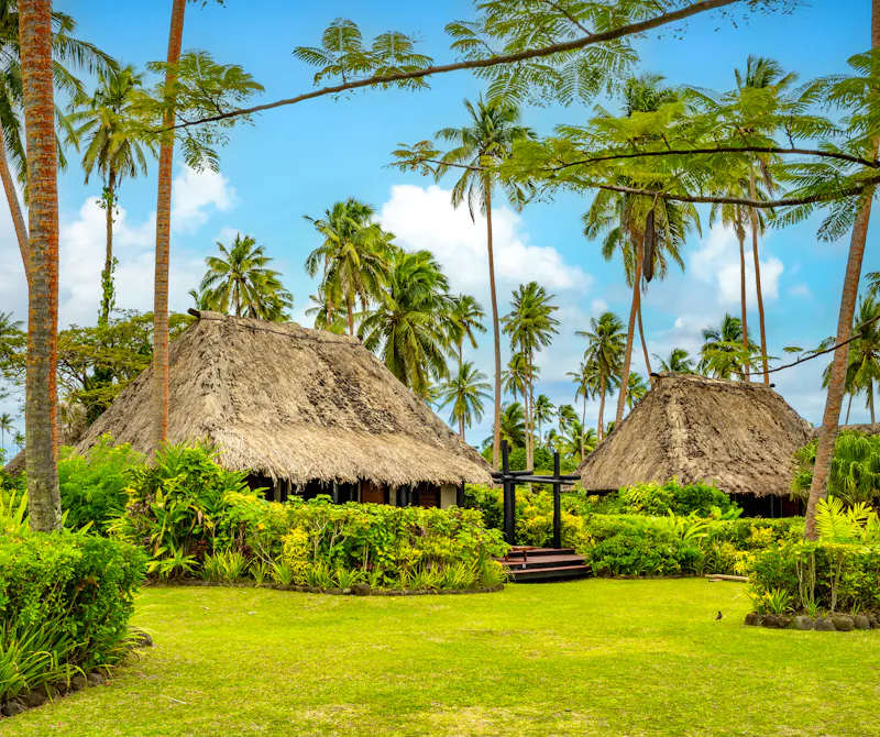 Traditionelle Häuser in Savusavu - Fidschi-Insel Vanua Levu - &copy;Luis - stock.adobe.com