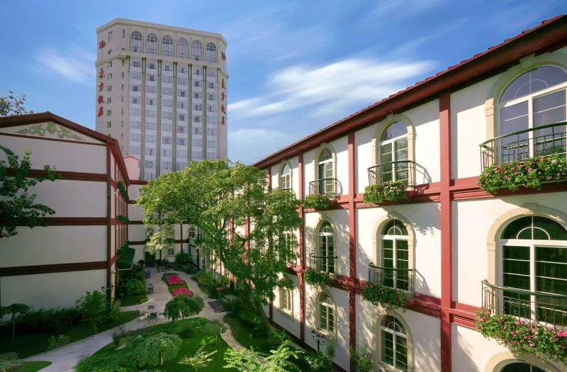Dong Fang Hotel&nbsp;&ndash;&nbsp;&copy;&nbsp;Dong Fang Hotel