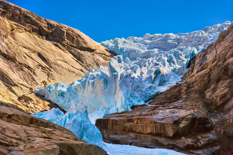 Briksdal Gletscher in Olden, Norwegen - &copy;Nikolai Sorokin - stock.adobe.com