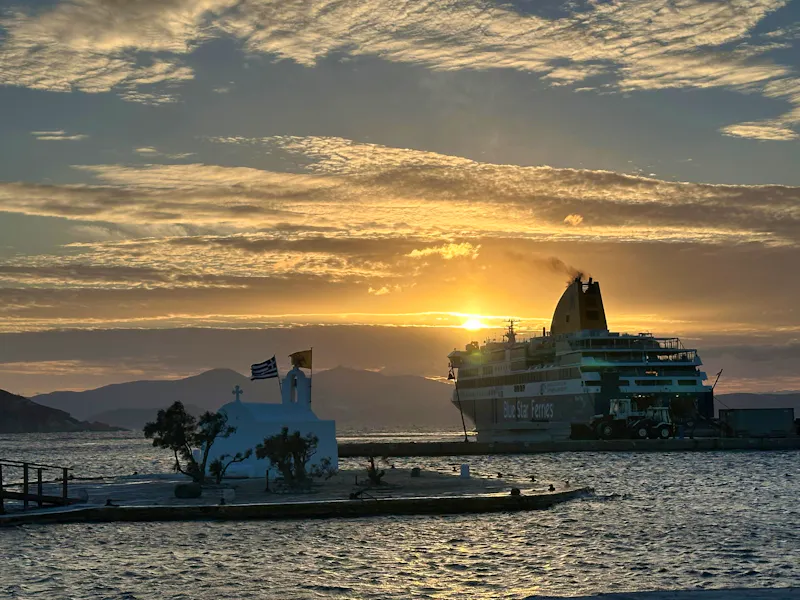 Am Hafen von Naxos - &copy;Wolf-Rüdiger Meyer - Eberhardt TRAVEL