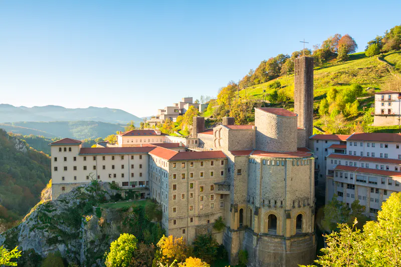 Historisches Heiligtum von Arantzazu - &copy;jon_chica - stock.adobe.com