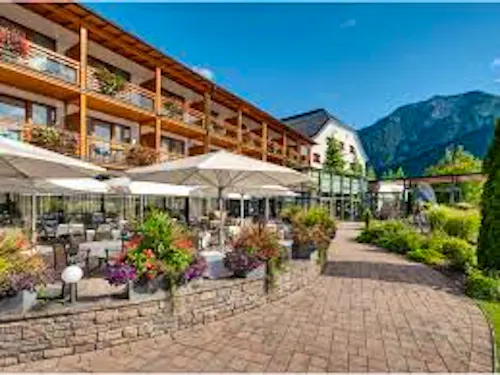 aja Fürstenhaus am Achensee Außenbild Terrasse &ndash; &copy; aja Fürstenhaus am Achensee 