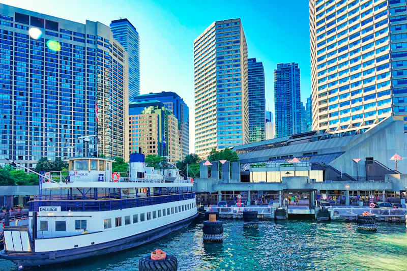 Fähre zu den Toronto Islands - &copy;eskystudio - stock.adobe.com