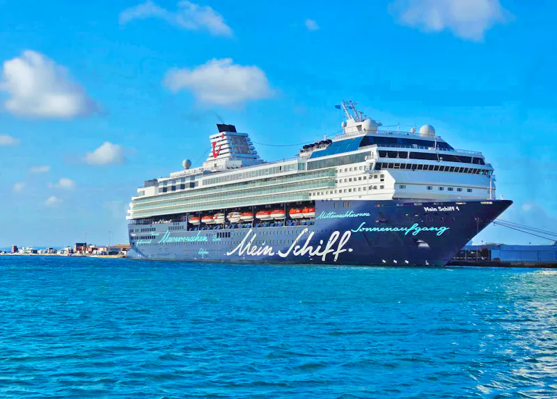 Kreuzfahrtschiff Mein Schiff 1 - &copy;Anne Schröder - Eberhardt TRAVEL