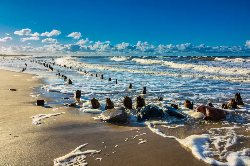 Die Ostseeküste bei Kühlungsborn an einem stürmischen Tag  - &copy;Rico Ködder - stock.adobe.com