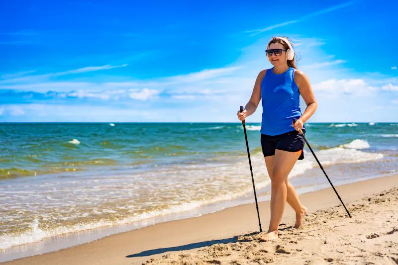 Nordic Walking an der Ostsee - &copy;Jacek Chabraszewski - stock.adobe.com