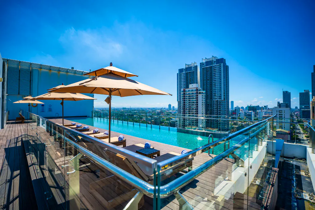 Sofia Colombo City Hotel - Pool&nbsp;&ndash;&nbsp;&copy;&nbsp;Sachini Nimesha - Sofia Colombo City Hotel