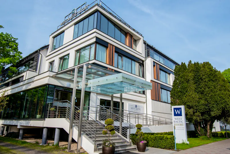 Außenansicht West Baltic Resort &ndash; &copy;IdeaSpa Travel