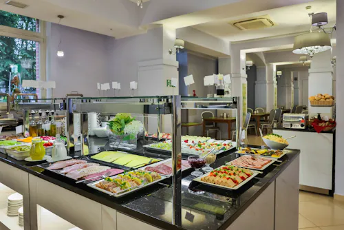 Buffetrestaurant im Hotel Kaisers Garten &ndash; &copy; IdeaSpa Travel