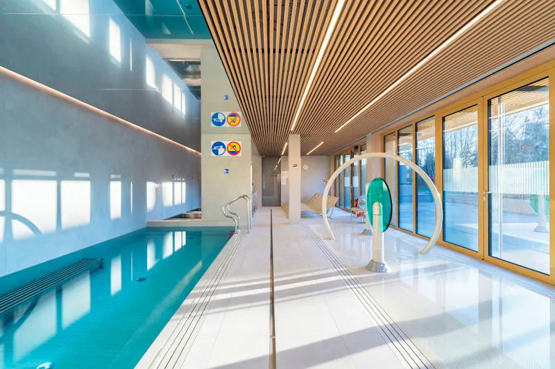 Schwimmbad im NICKEL Resort & Wellnest &ndash; &copy;IdeaSpa Travel