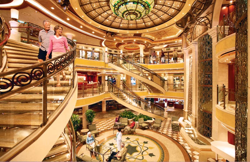 Atrium auf dem Princess Cruises Kreuzfahrtschiff - &copy;Princess Cruises - David Martinez